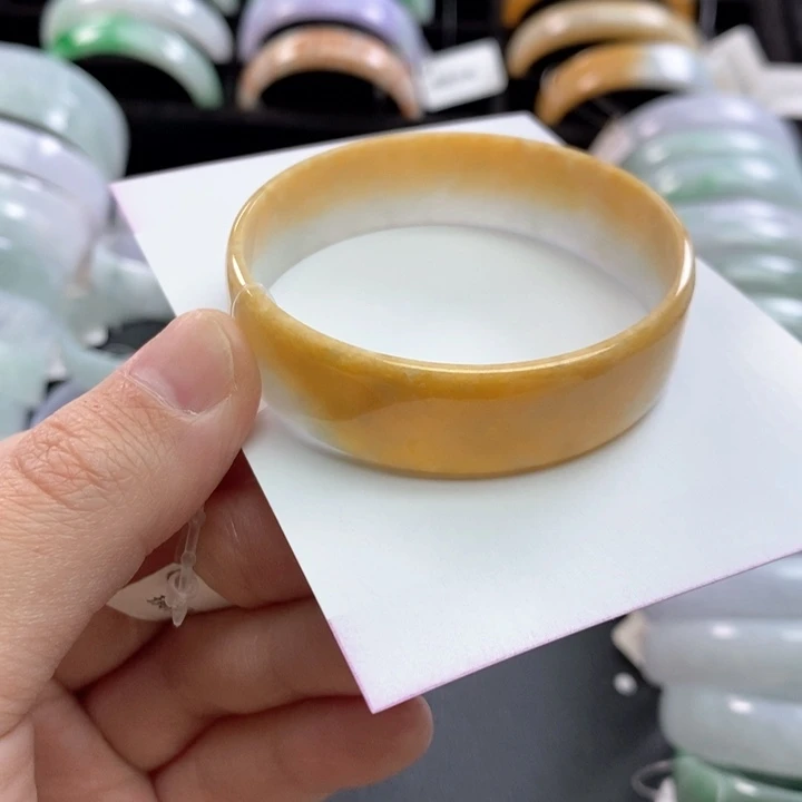 未镶嵌手镯翡翠公主