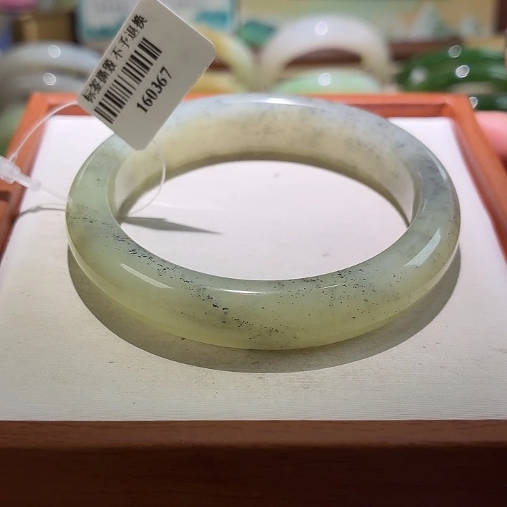 和田玉未镶嵌手镯 53 54