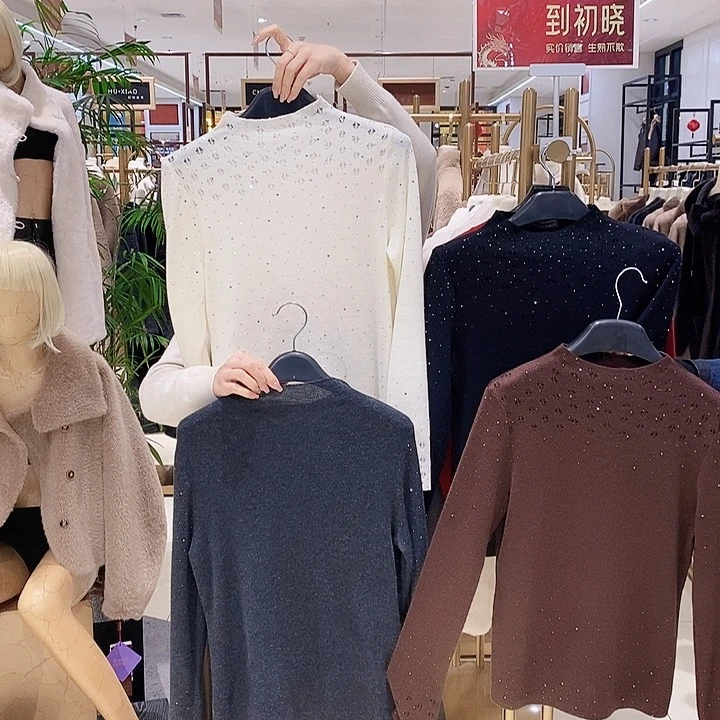 9517小衫均码125斤左右