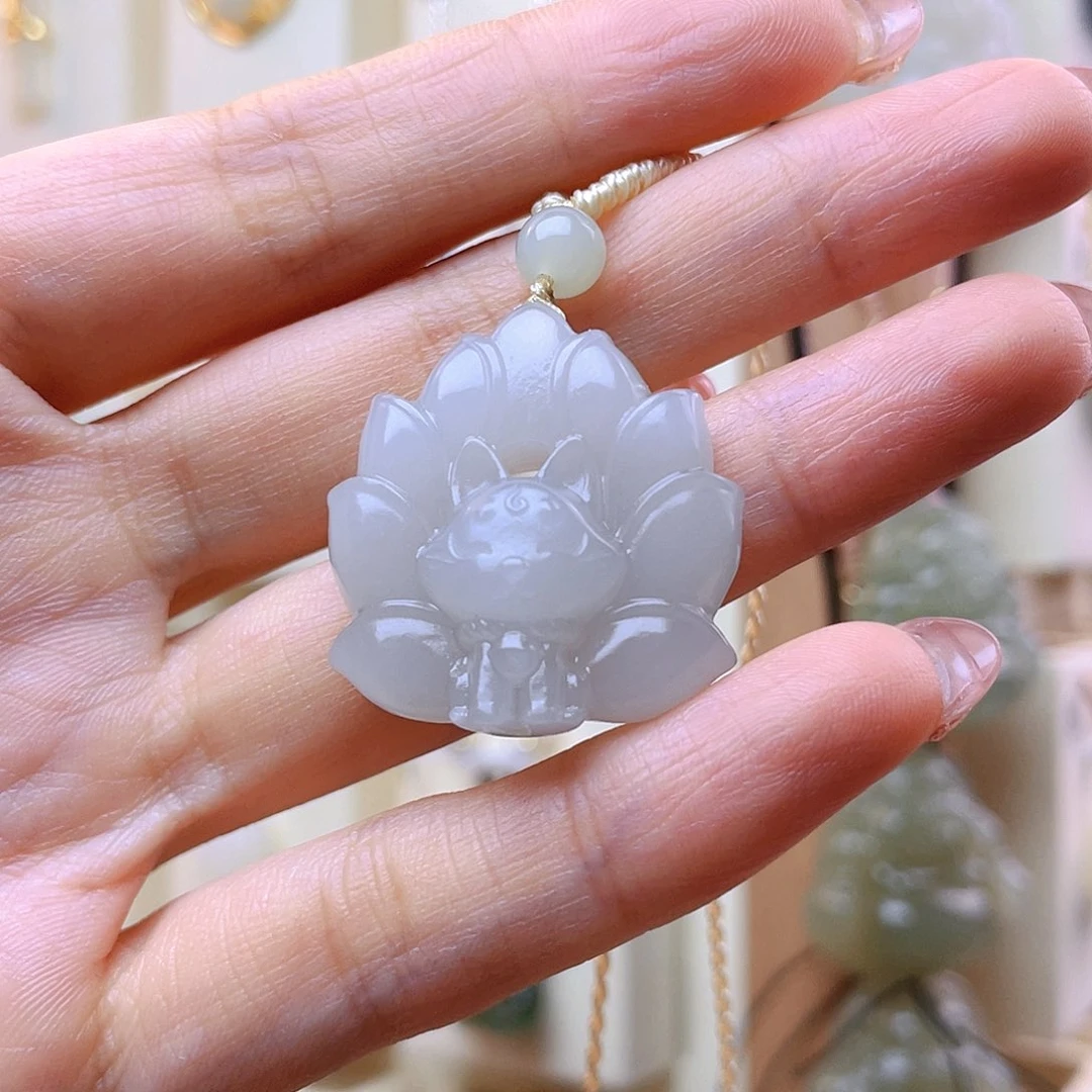 ****）和田玉未镶嵌吊坠(赠链)