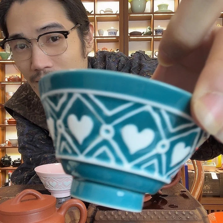 dhuilvlvgkhenikgehuikgegjj