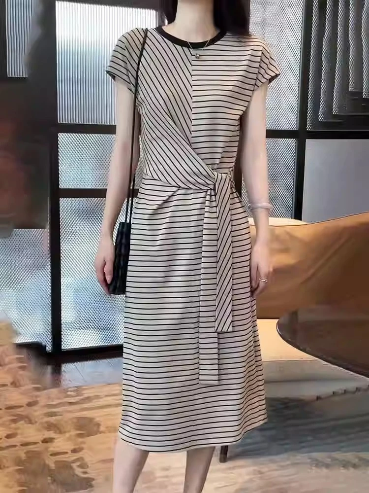 韩版条纹连衣裙女夏季新款洋气不规则收腰显瘦开叉中长款T恤裙潮