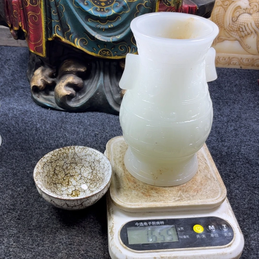 T***C瓷片精美手工制作瓷瓶