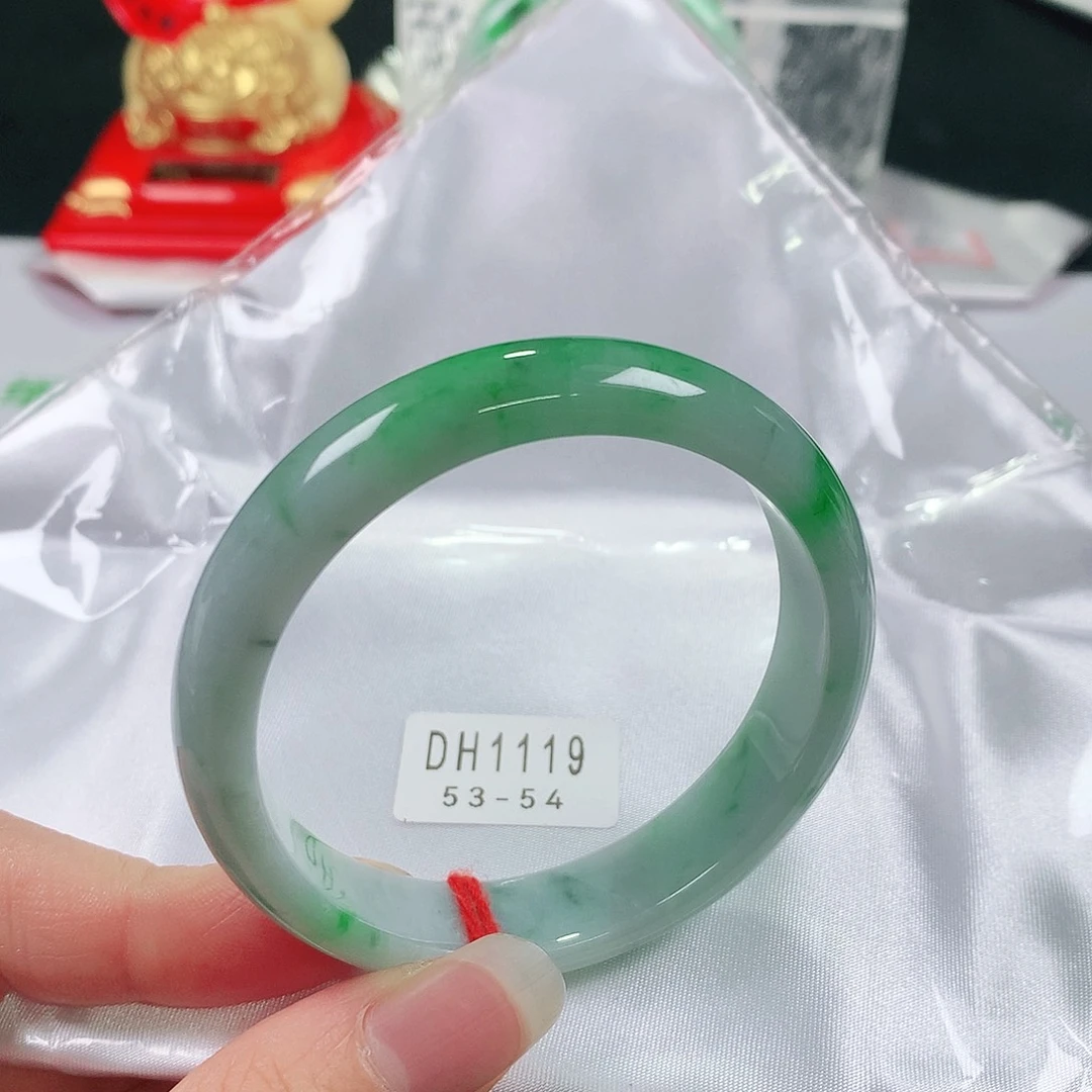 翡翠手镯未镶嵌  编号DH1119 正圈53-54