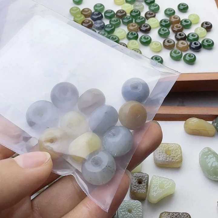 云****和田玉未镶嵌挂件