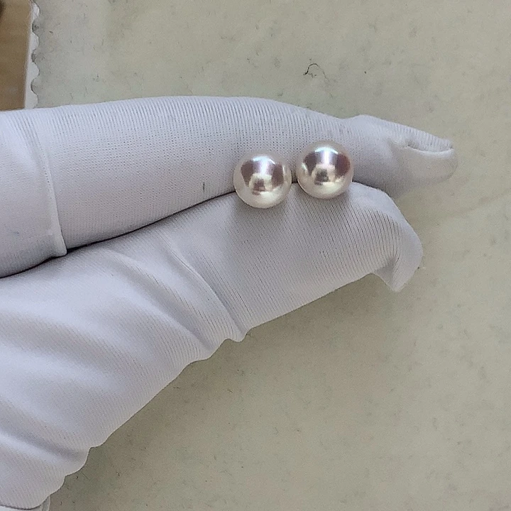 18K金镶嵌耳钉7.5-8海水珍珠