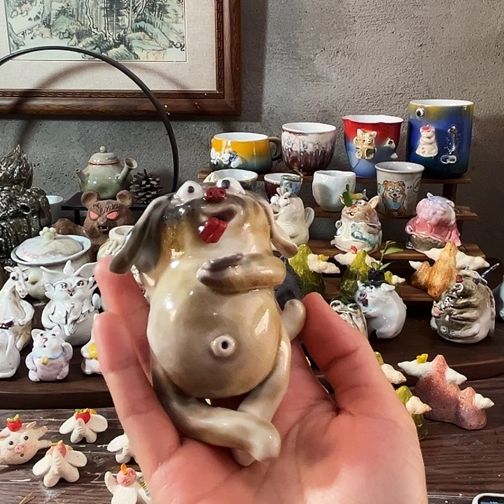 玩手机的小狗（浮力浮力）