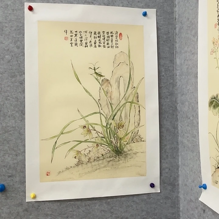国画花鸟等图案为一体