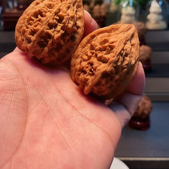 桃核把件39.5尺大沽石