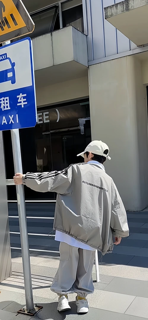 2025新品秋季童装春秋冲锋衣外套休闲宽松套头休闲风MT25FW9992
