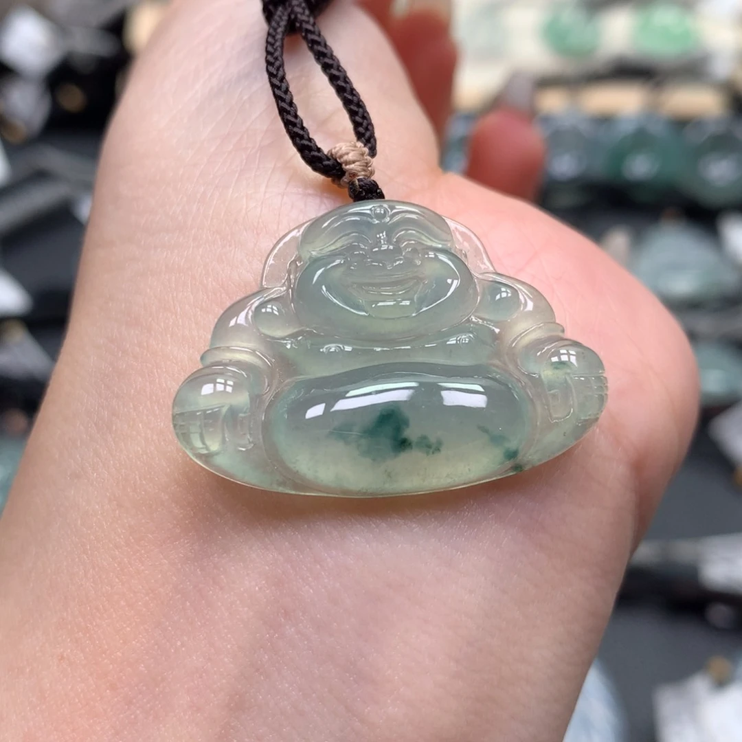 翡翠颈饰未镶嵌佛公