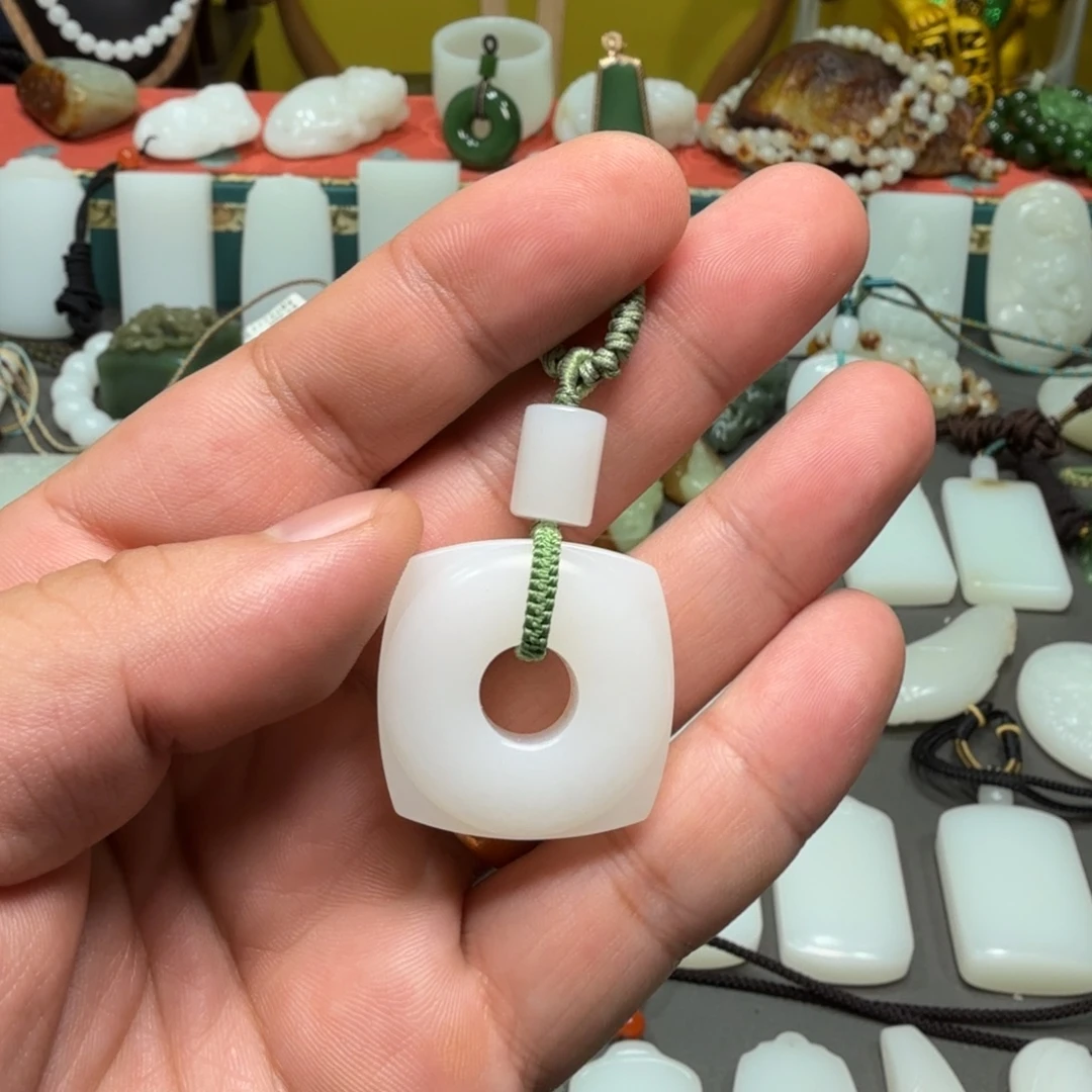 和田玉未镶嵌吊坠(不含链)