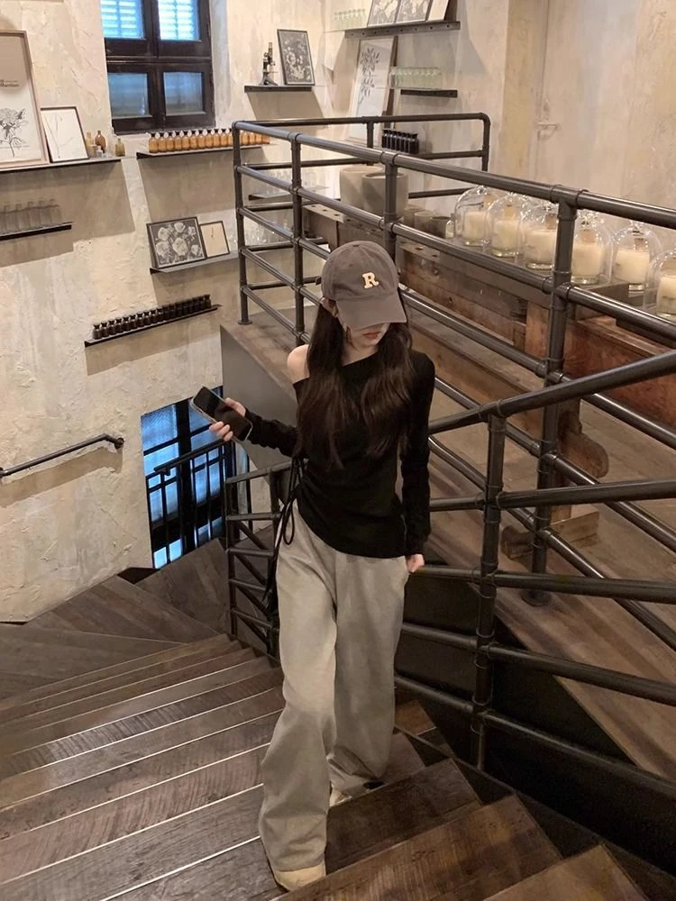 纯欲风设计斜肩纯色长袖打底衫女2025春秋季新款修身显瘦上衣女潮