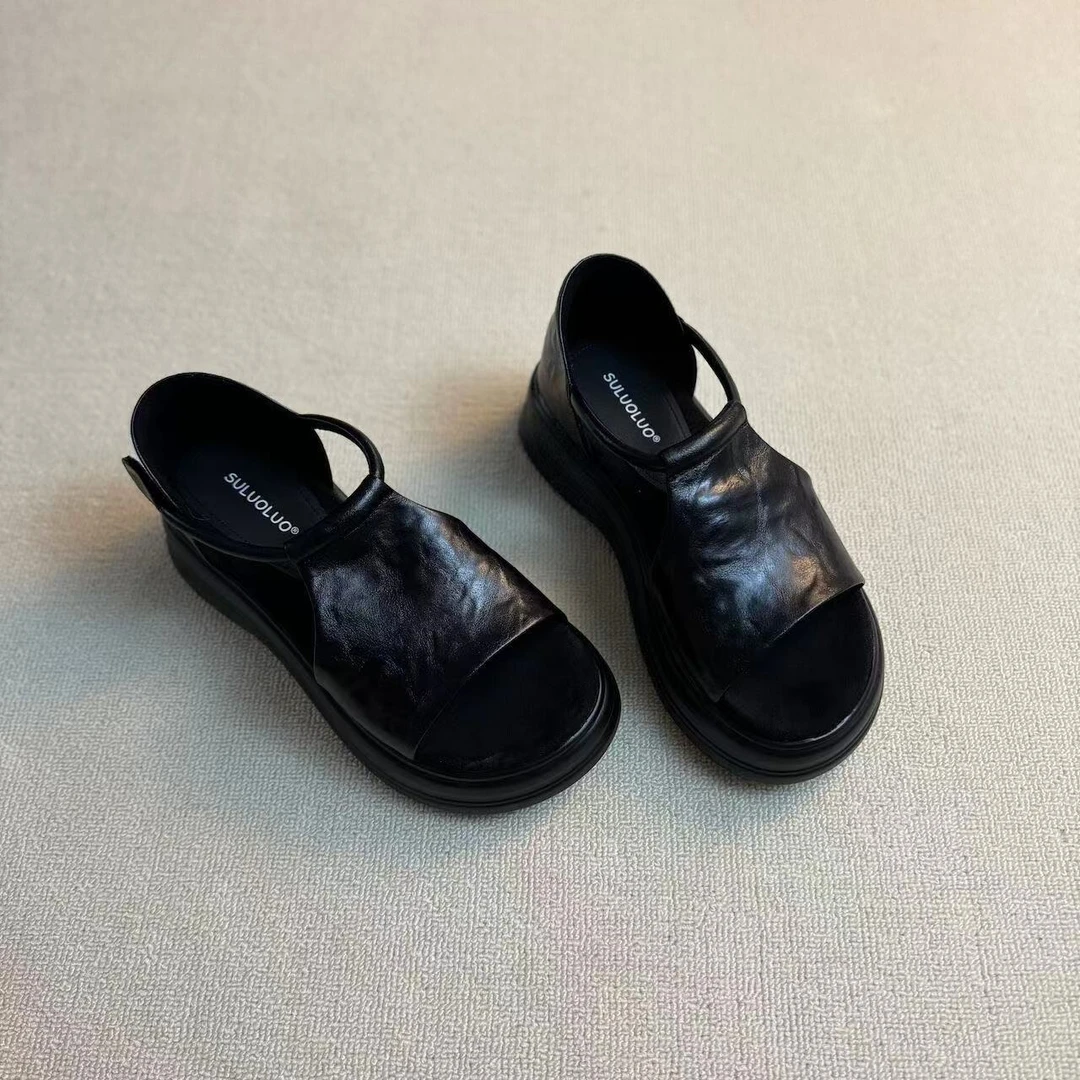 六也「夏日休闲」头层牛皮小个子松糕厚底露趾简约百搭女凉鞋L766