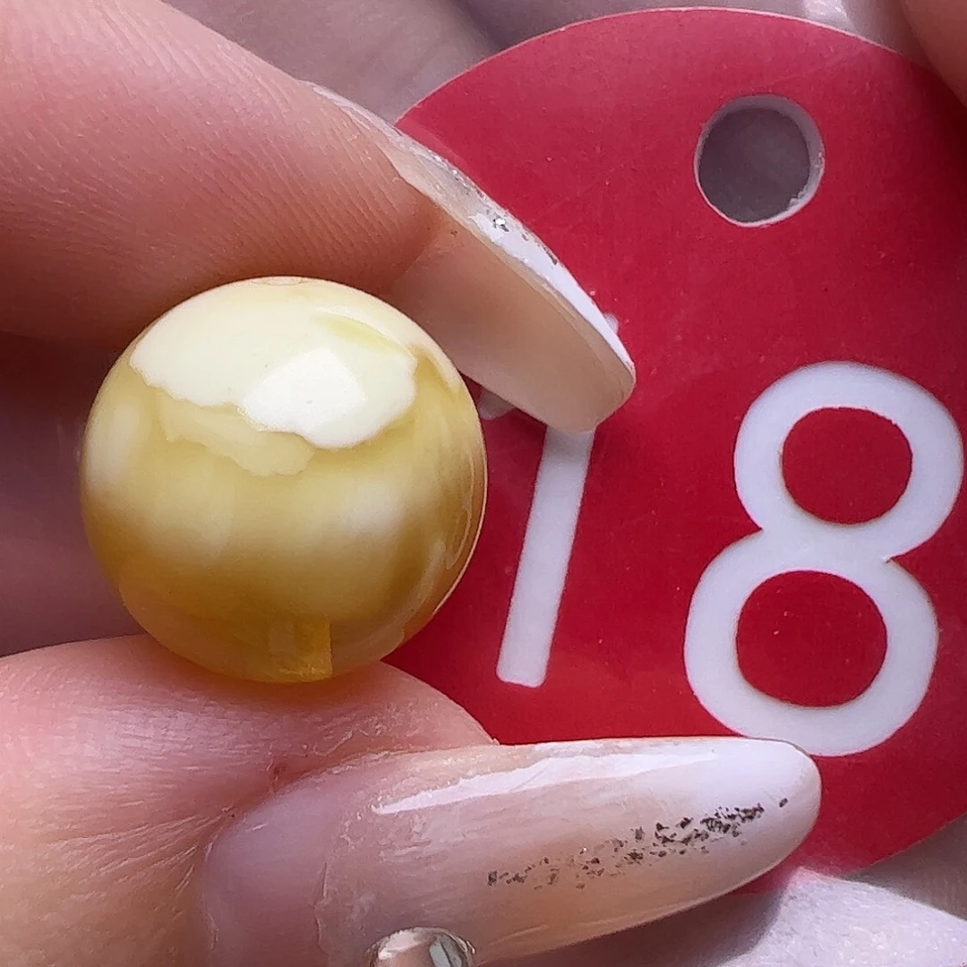 未镶嵌蜜蜡裸石微瑕13.3mm圆珠