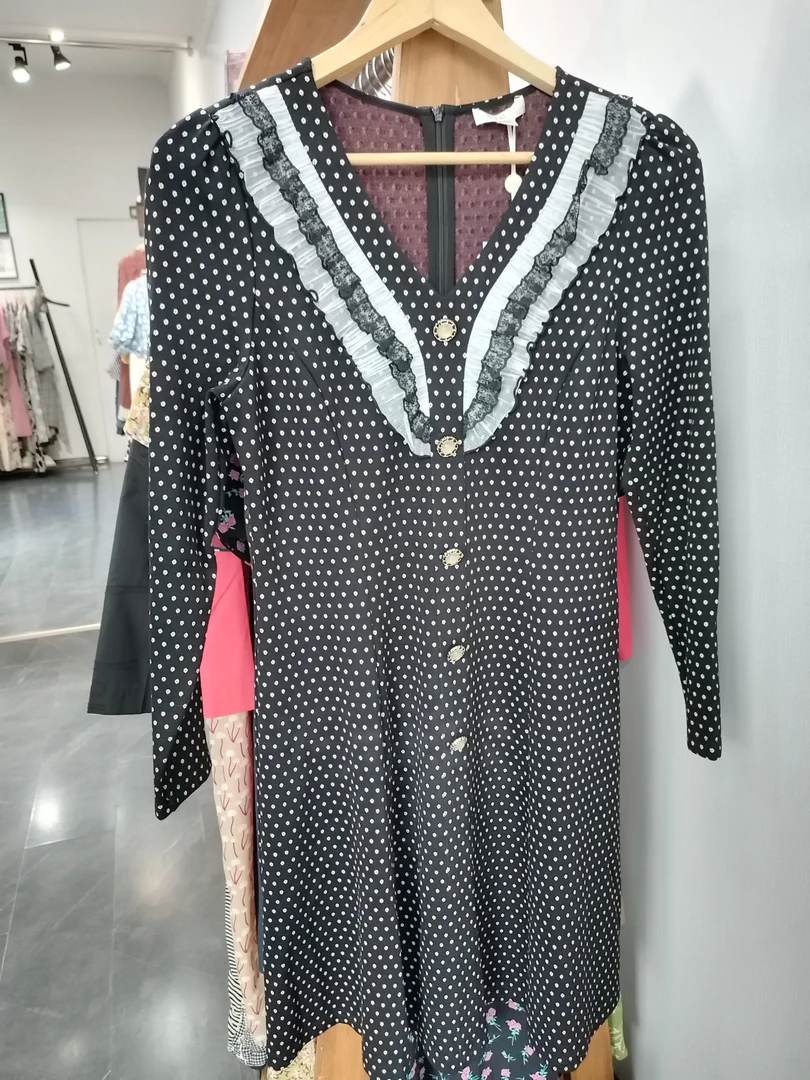 休闲减龄波点荷叶边领修身长袖春季洋气连衣裙