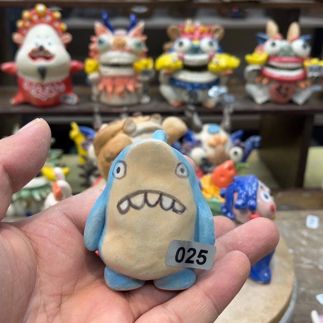 摆件纯手工抽象陶瓷摆件025