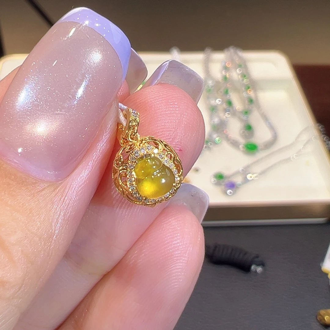 翡翠18K金镶嵌吊坠(不含链)小提溜