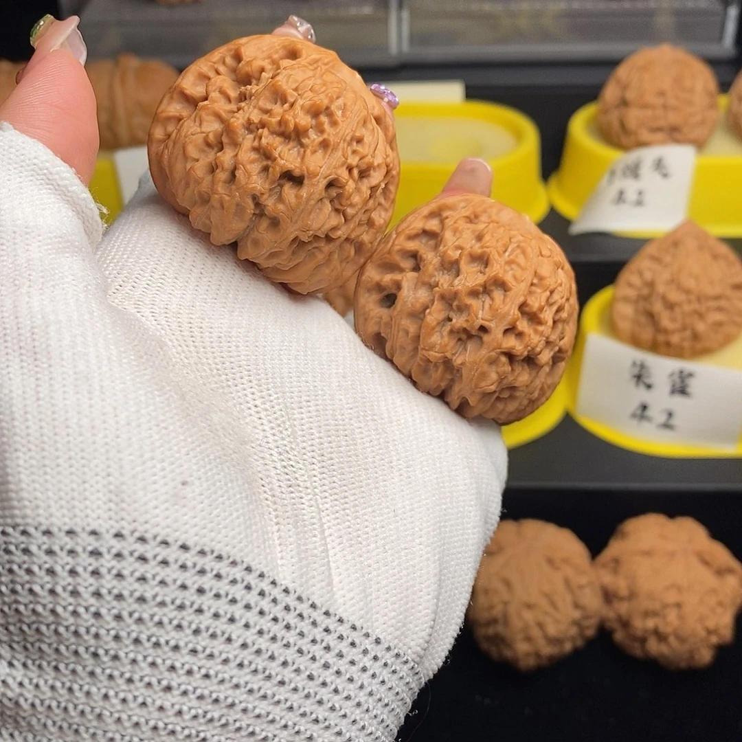 千***上吊坠文玩核桃南江石