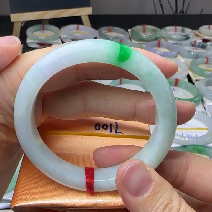 未镶嵌手镯翡翠翡翠手镯