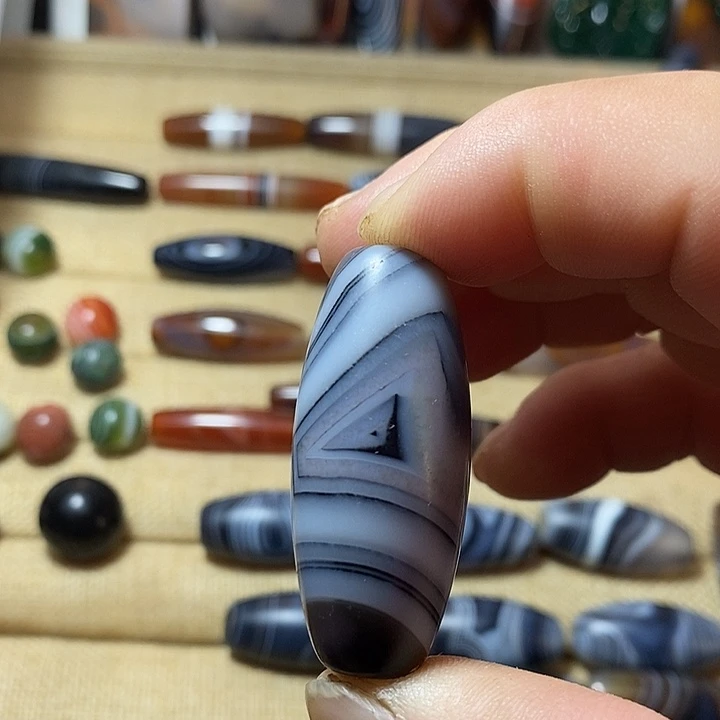 玛瑙/玉髓合金颈饰