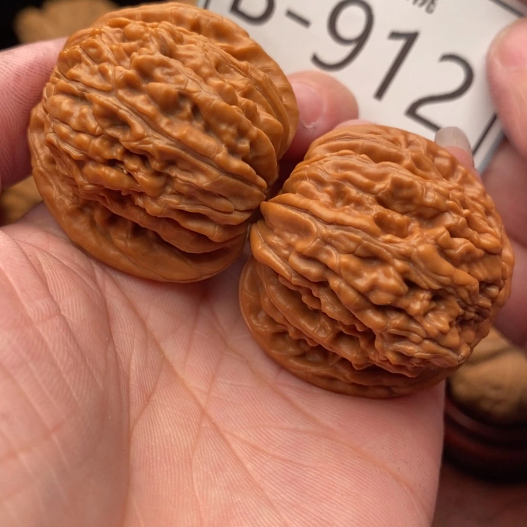 文玩核桃把件汉高楼38