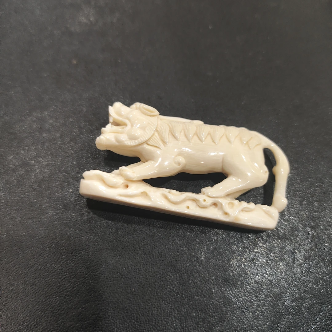 猛犸约10克雕刻件ZL4203