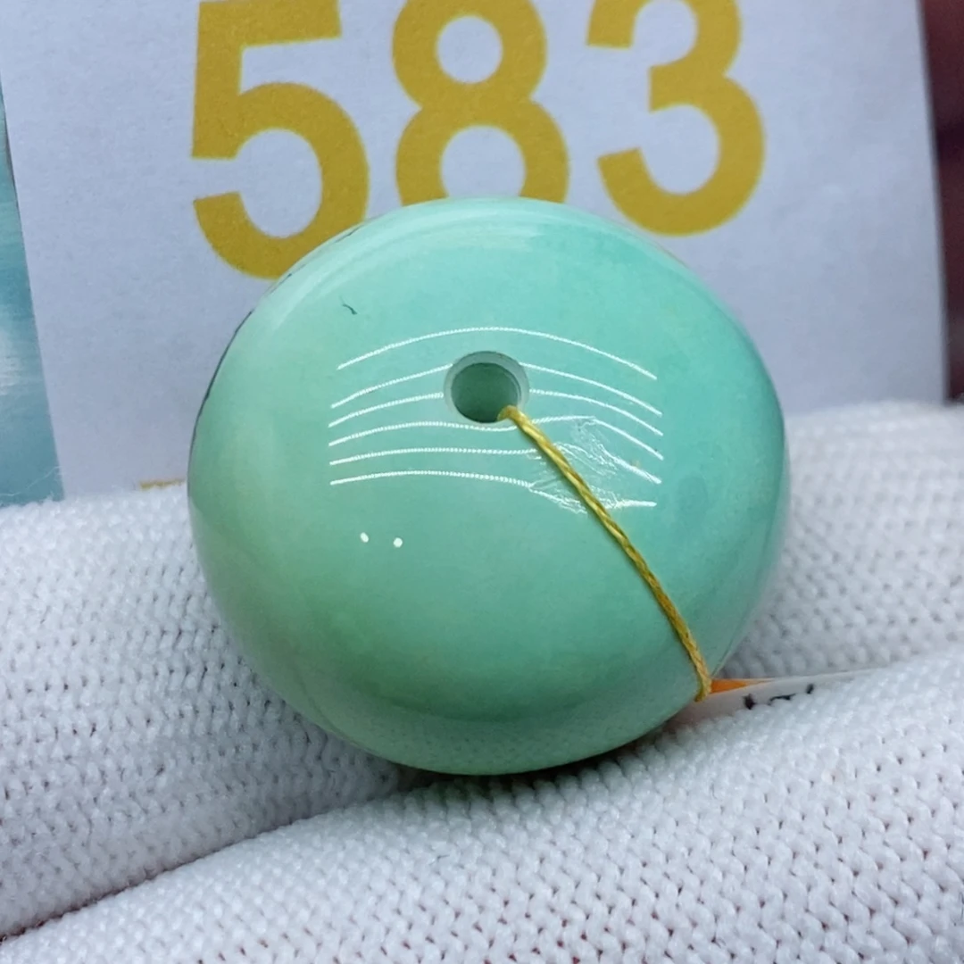 张***华绿松石未镶嵌珠宝奇石