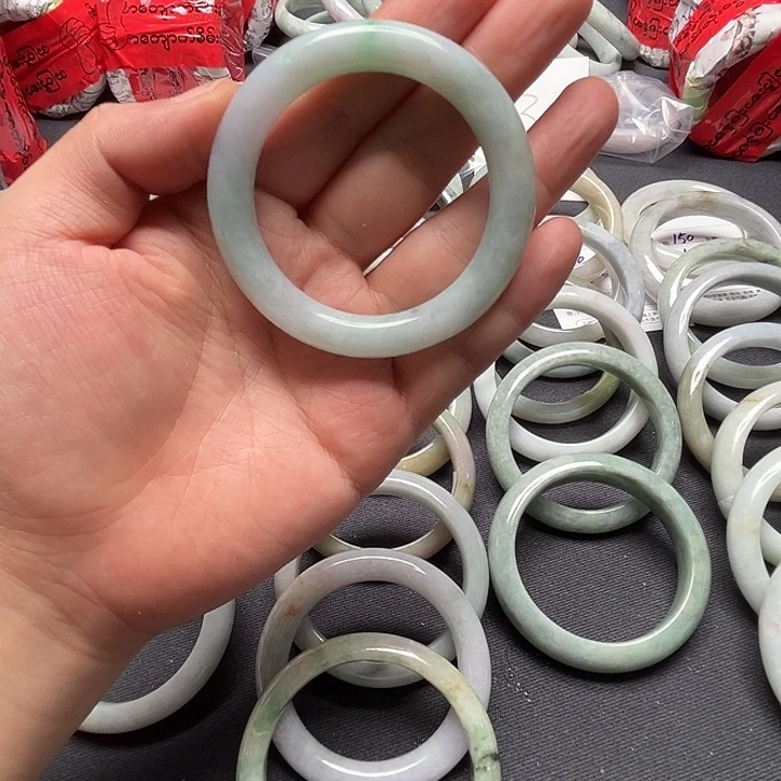 定制翡翠手镯翡翠首饰翡翠未镶嵌