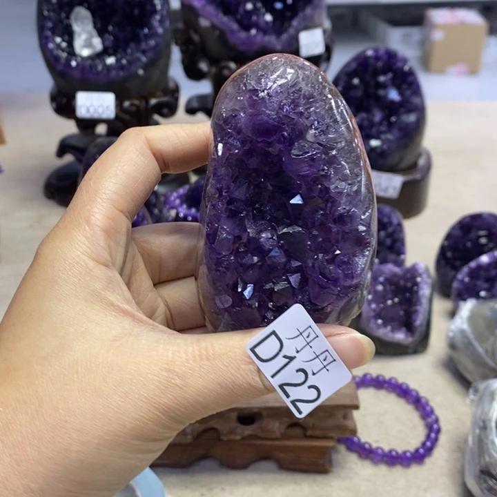 未镶嵌水晶大型摆件（非配饰）