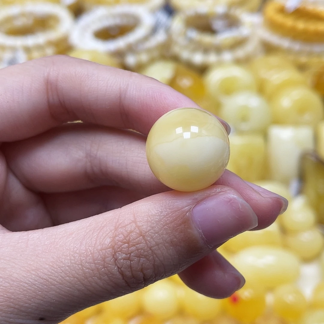 琥珀未镶嵌裸石17mm