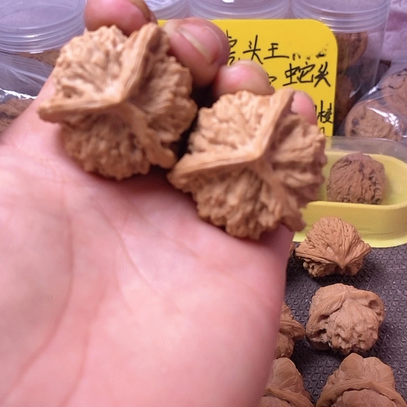 【闪购商品】吊坠文玩核桃40盘山三棱
