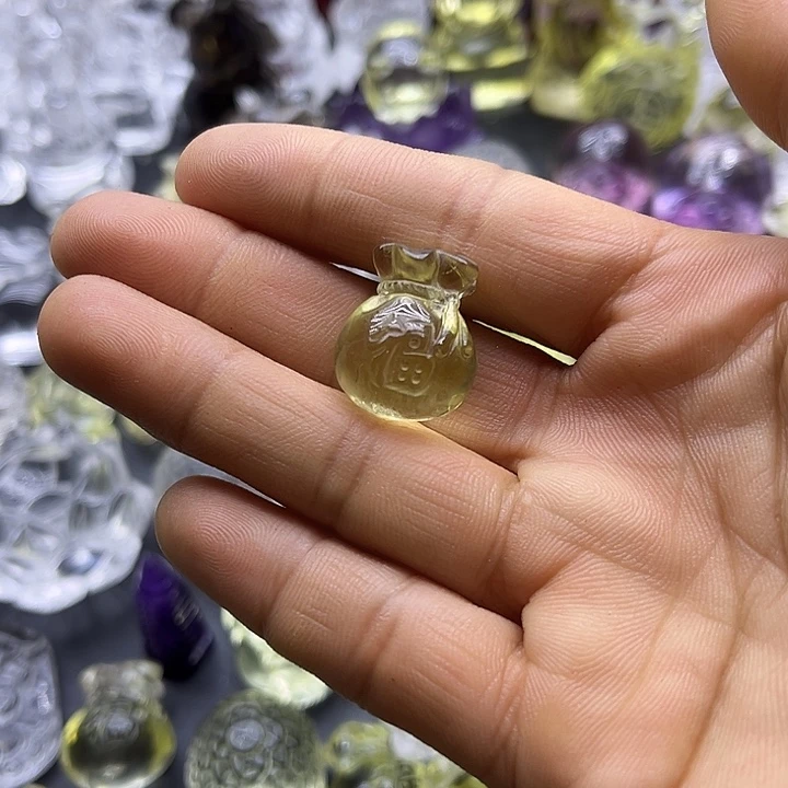 水晶摆件未镶嵌吊坠