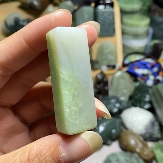 未镶嵌和田玉（糖玉）珠宝半成品