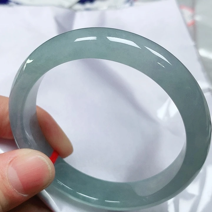 翡翠手镯未镶嵌天然翡翠手镯