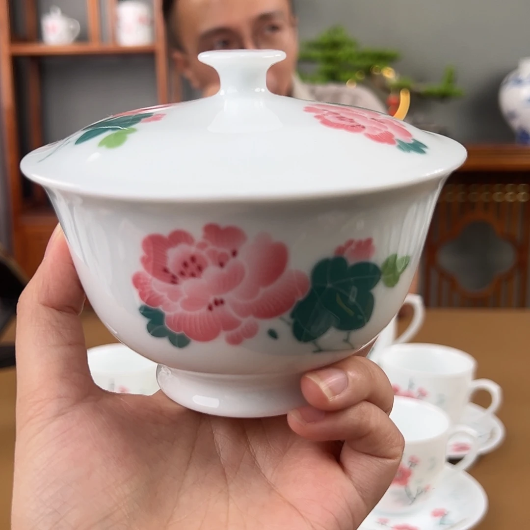 滑石子 红芙蓉花菜罐