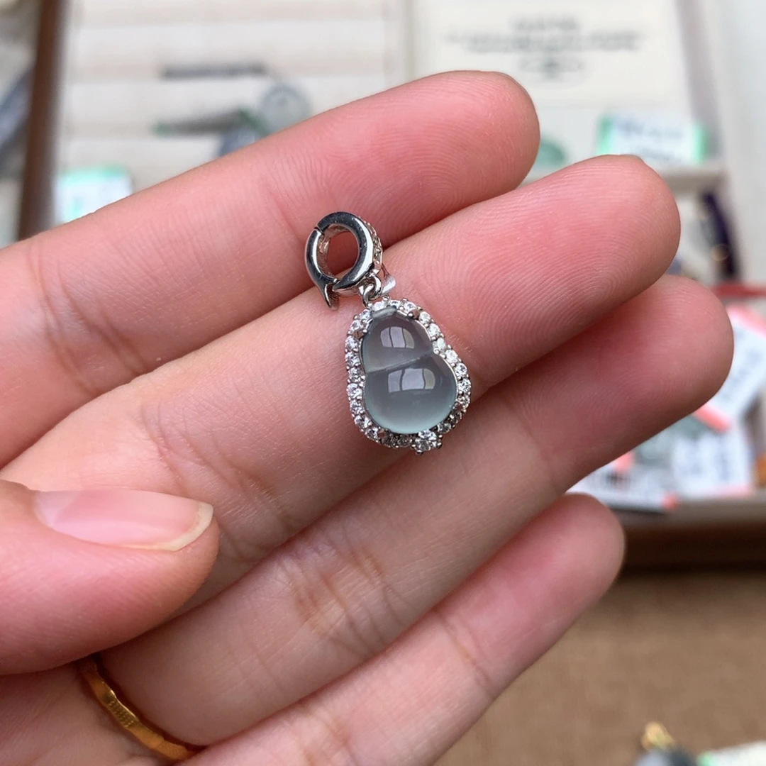 【闪购商品】银S925镶嵌挂件翡翠一