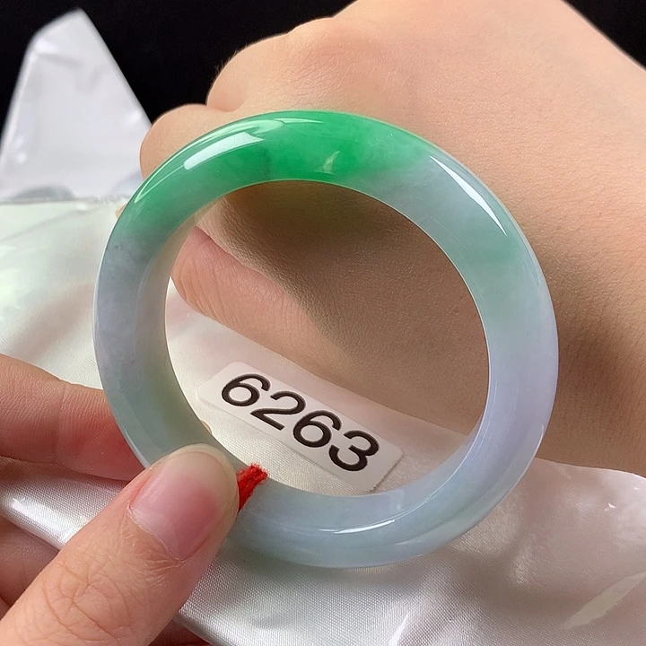 翡翠手镯未镶嵌53小细纹