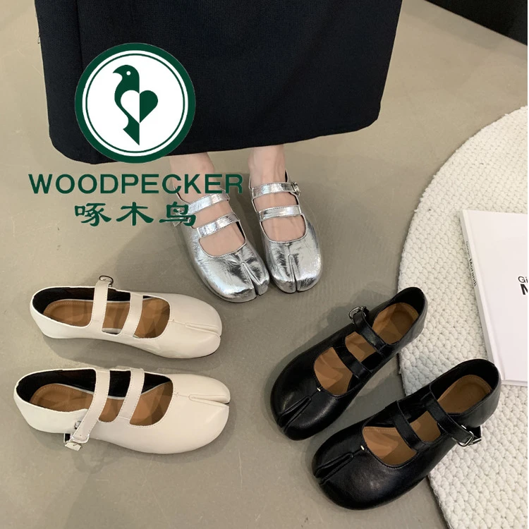 啄木鸟法式平底黑色分趾复古单鞋女2025秋季新款百搭配裙子玛丽珍