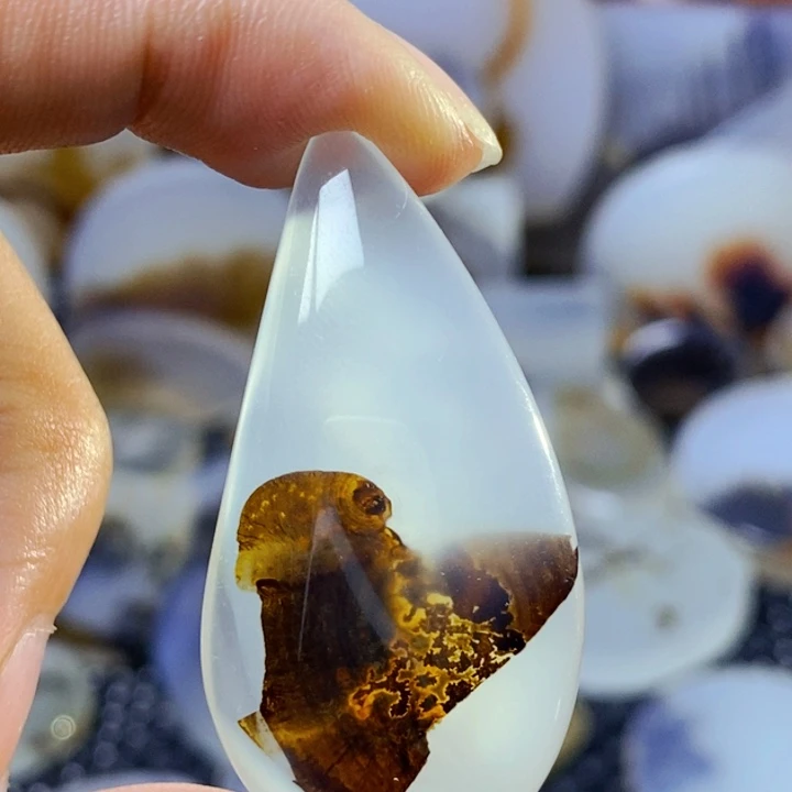 玛瑙/玉髓未镶嵌珠宝半成品