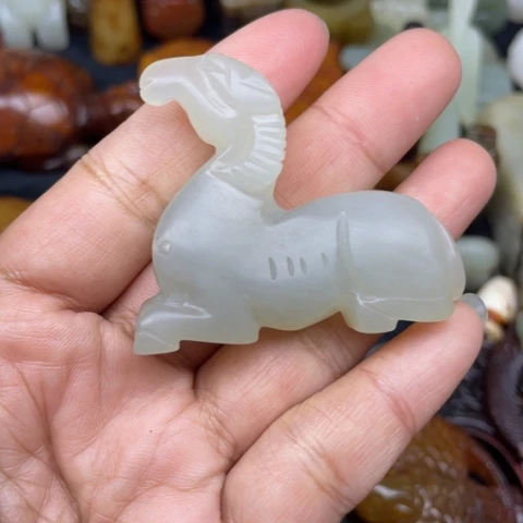 蛇纹石玉未镶嵌颈饰72