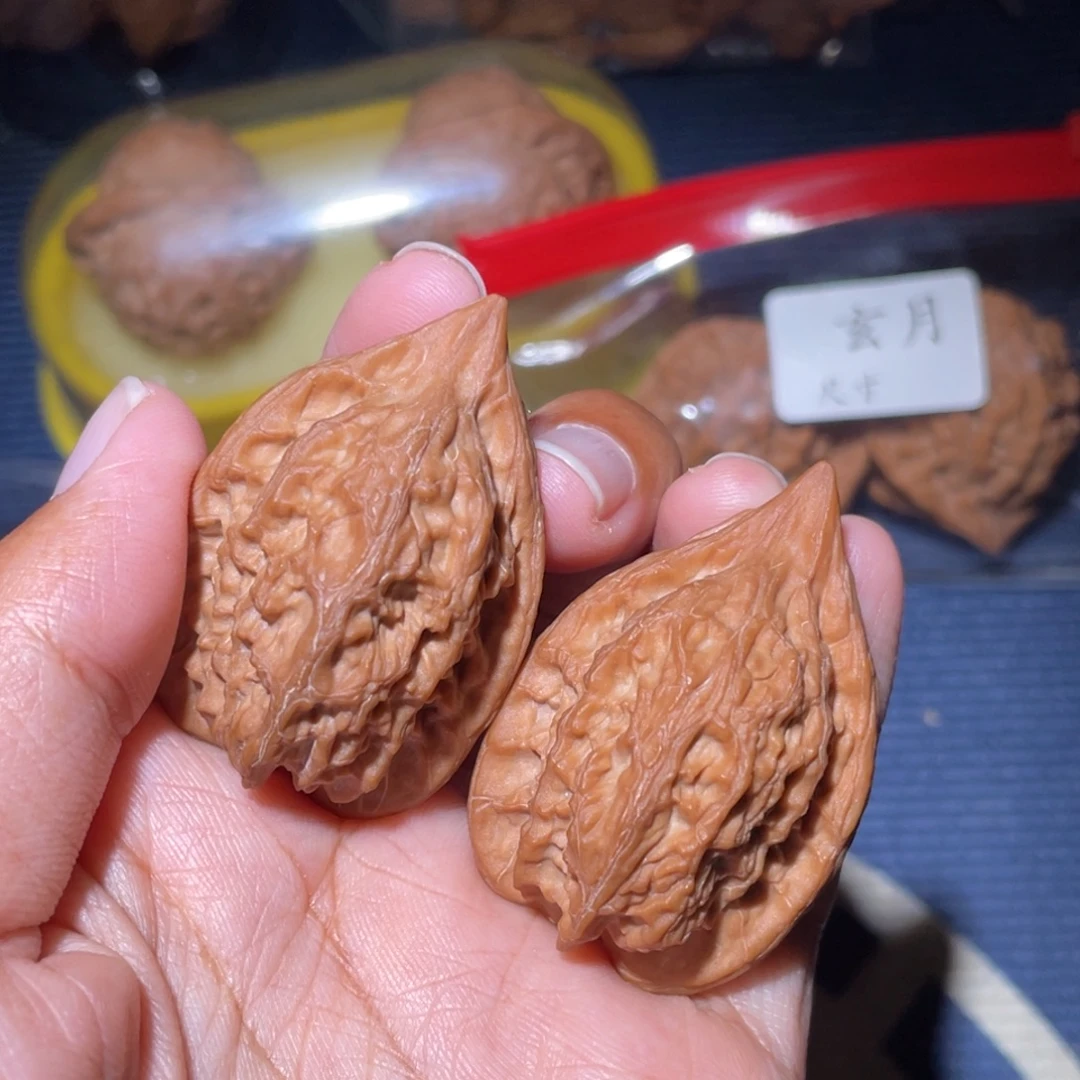 吊坠文玩核桃全品柳叶鸡心31