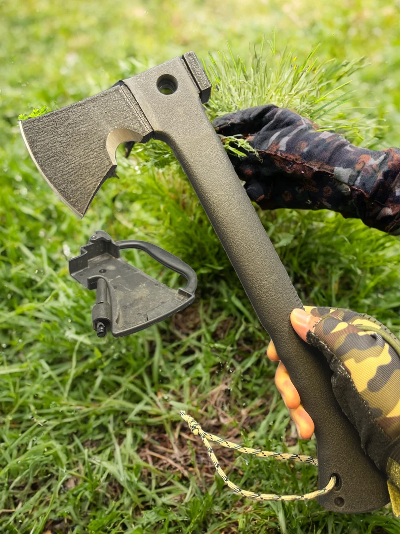 多功能户外战术斧可开山伐木砍柴户外斧野营实用工具野外露营德国