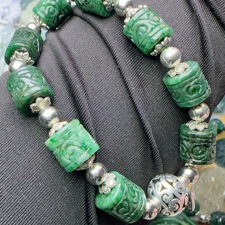 翡翠未镶嵌颈饰天然A货42