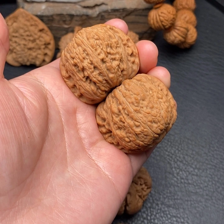 桃核把件尺寸40绣球