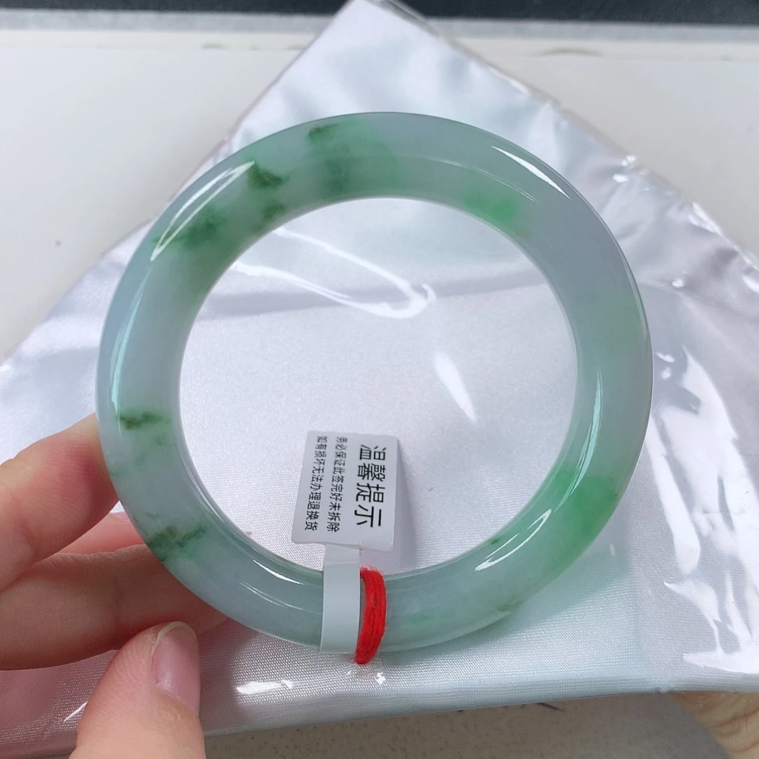 未镶嵌手镯（圆镯）翡翠①⑦⑥
