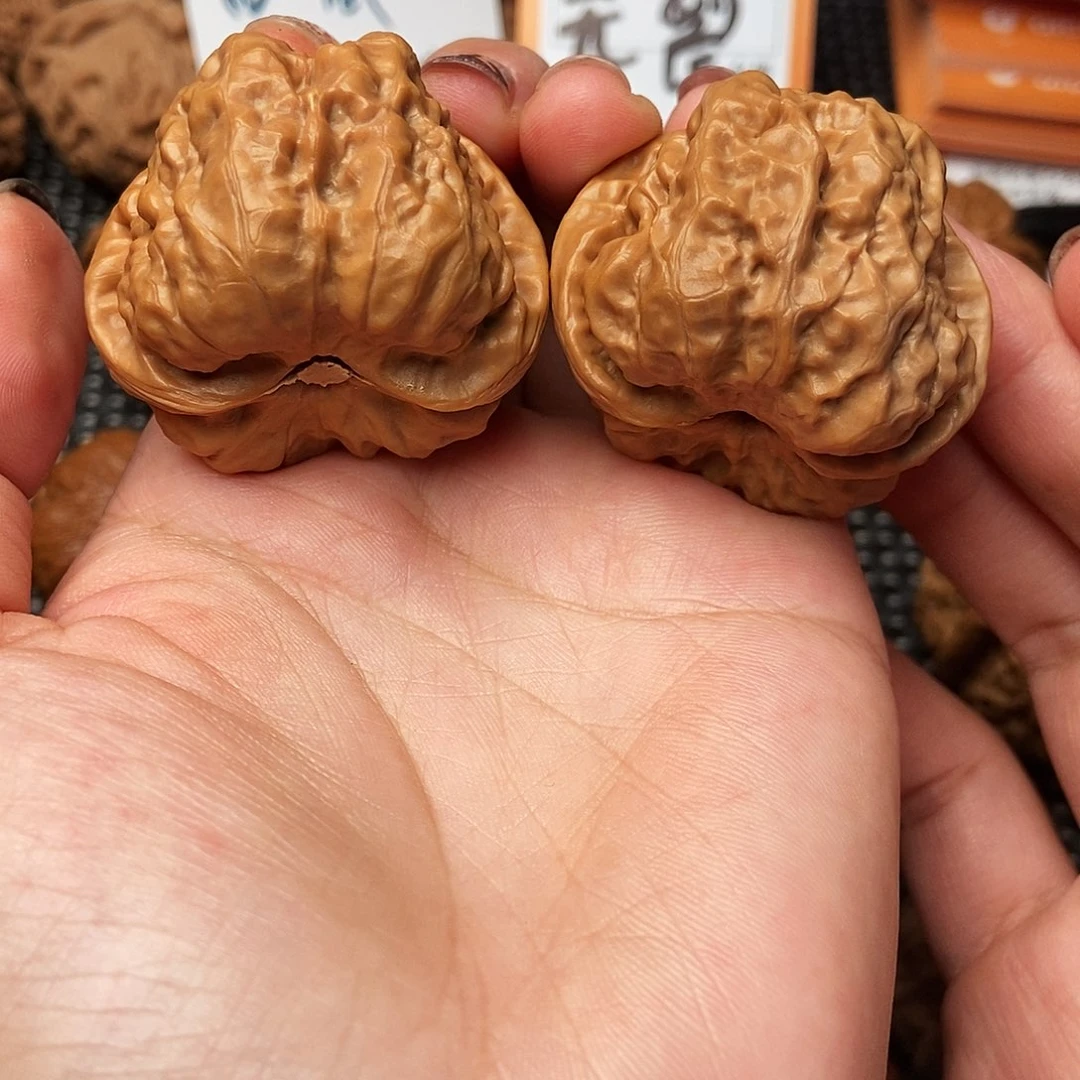 文玩核桃吊坠天**凡蛤蟆40