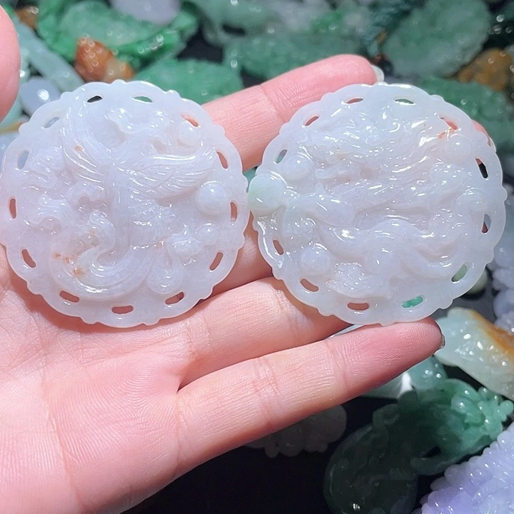 颈饰未镶嵌翡翠天