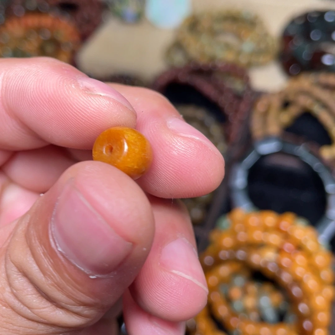 岫岩河磨玉（透闪石质玉）未镶嵌颈饰10×9单珠