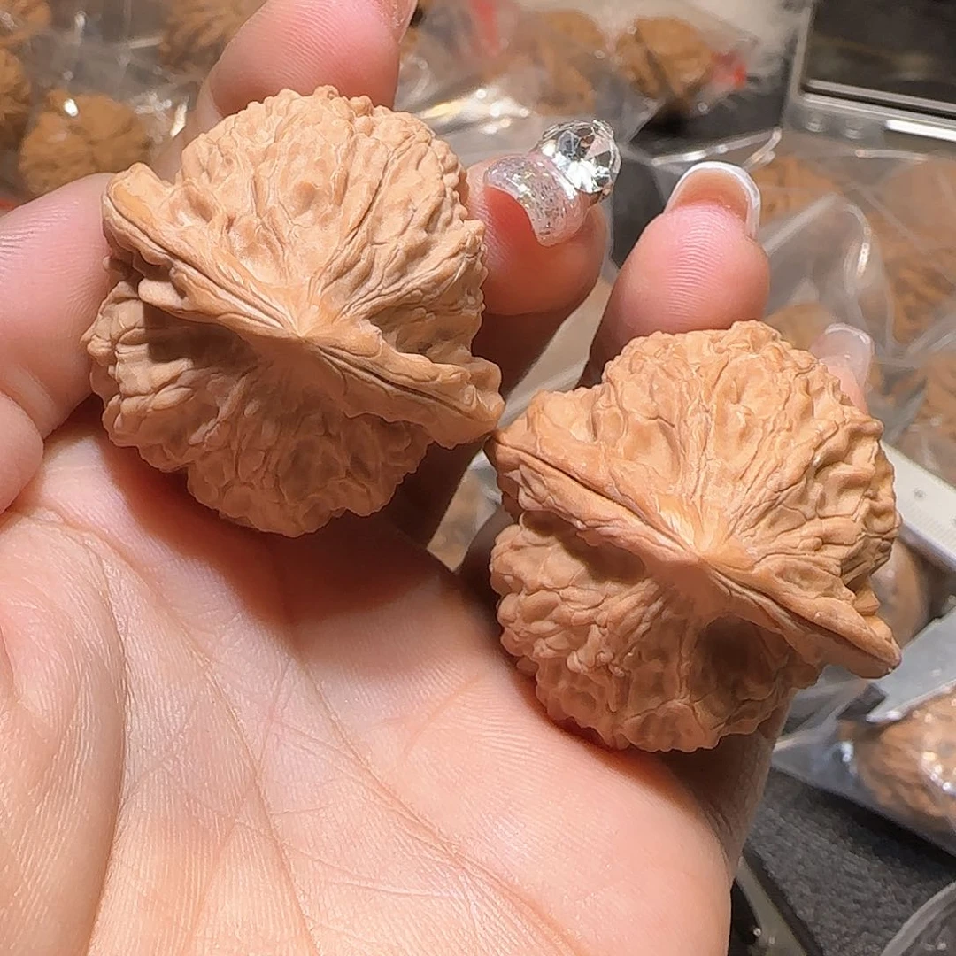 文玩核桃吊坠全**舅39上古鸡心